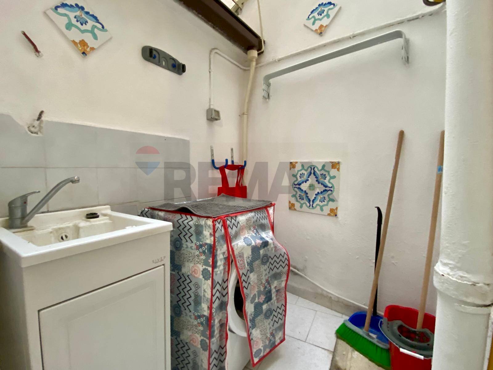 Lavanderia - Trilocale Via Vincenzo Errante
 
74, Palermo - foto 3