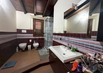 Bagno - Villa Via Fonderia
 
23, Belpasso - foto 12