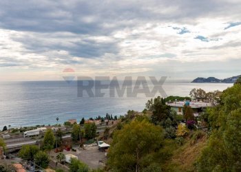 Vista dell\'acqua - Quadrilocale Contrada Sillemi
 
snc, Letojanni - foto 14