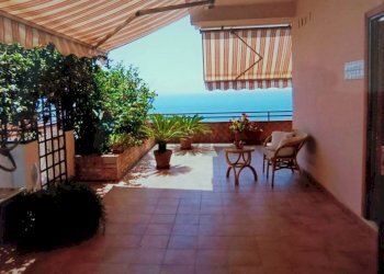 Terrazza - Quadrilocale Contrada Sillemi
 
snc, Letojanni - foto 2