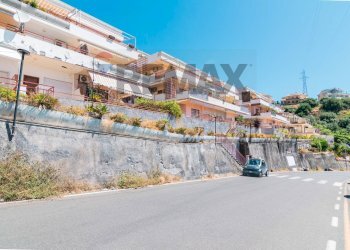 Edificio all\'aperto - Quadrilocale Contrada Sillemi
 
snc, Letojanni - foto 21
