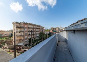 Balcone - Attico Via Pietro Novelli
 
51, Catania - foto 15