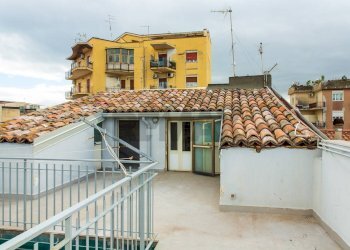 Casa all\'aperto - Attico Via Pietro Novelli
 
51, Catania - foto 53