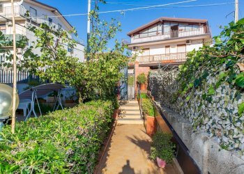 Giardino - Quadrilocale VIA DELLE ROSE, Misterbianco - foto 30