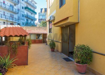 Terrazza - Quadrilocale VIA DELLE ROSE, Misterbianco - foto 34