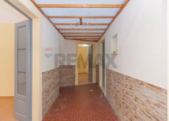 Hall / corridoio - Casa indipendente Via Vittorio Veneto
 
14, Aci Castello - foto 11