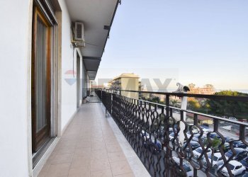 Balcone - Appartamento Corso Lombardia
 
87, Giarre - foto 1