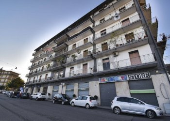 Edificio all\'aperto - Appartamento Corso Lombardia
 
87, Giarre - foto 4