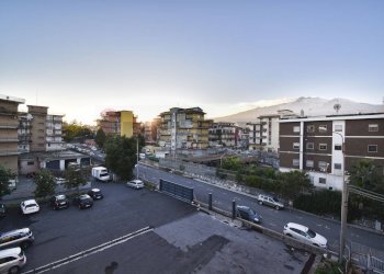 Edificio all\'aperto - Appartamento Corso Lombardia
 
87, Giarre - foto 10