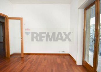 Stanza vuota - Appartamento Corso Lombardia
 
87, Giarre - foto 23