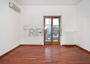 Stanza vuota - Appartamento Corso Lombardia
 
87, Giarre - foto 28