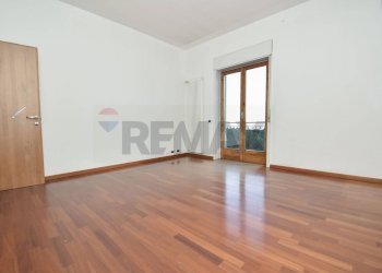 Stanza vuota - Appartamento Corso Lombardia
 
87, Giarre - foto 34