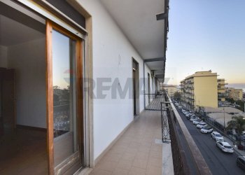 Balcone - Appartamento Corso Lombardia
 
87, Giarre - foto 35