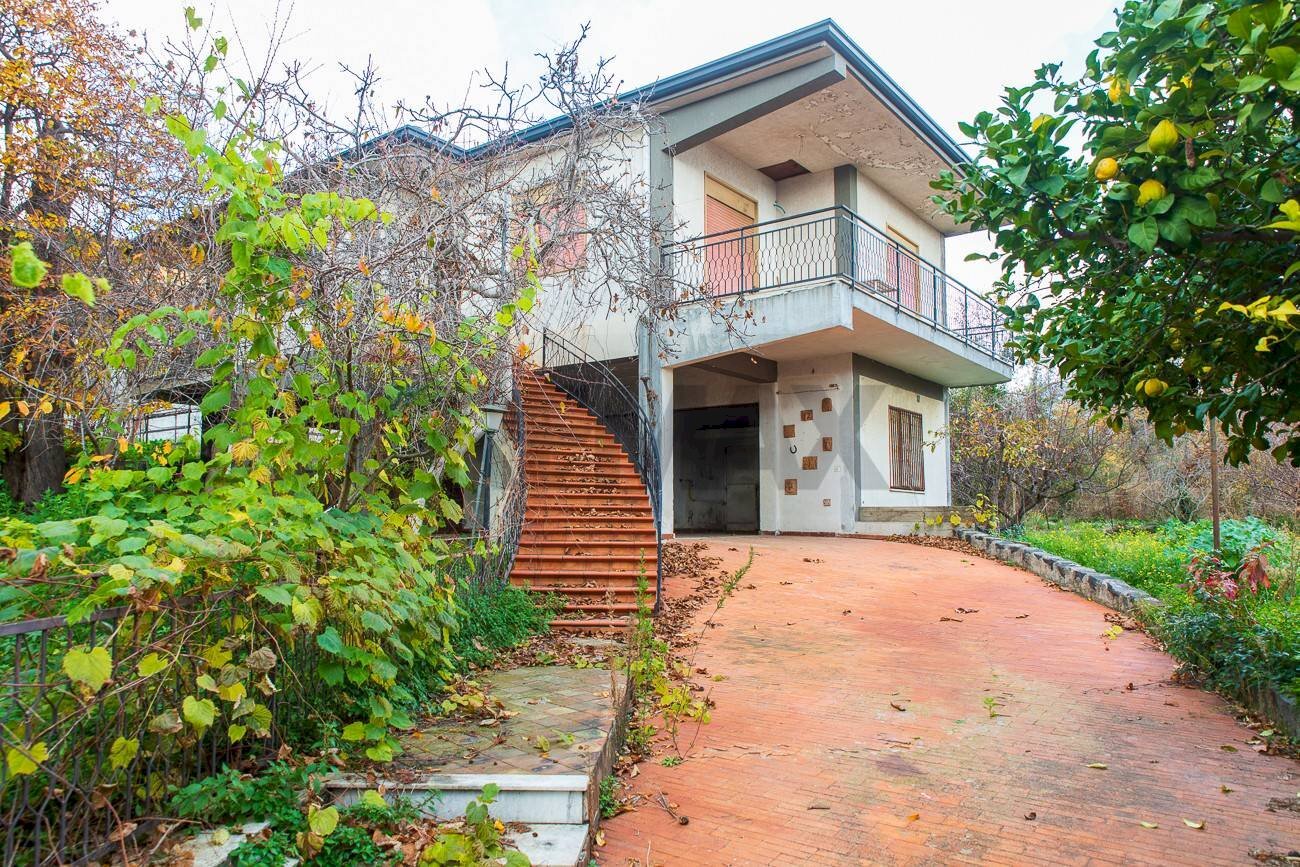 Casa all\'aperto - Villa Via Gian Lorenzo Bernini
 
12, Trecastagni - foto 1