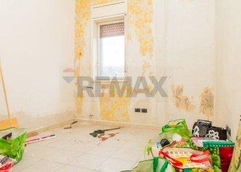 Stanza vuota - Villa Via Gian Lorenzo Bernini
 
12, Trecastagni - foto 21