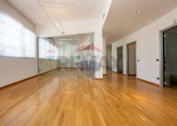 Stanza vuota - Office VIA MATTEOTTI
 
66, Cinisello Balsamo - photo 3