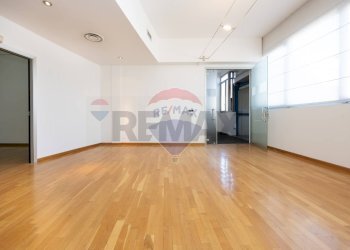 Stanza vuota - Office VIA MATTEOTTI
 
66, Cinisello Balsamo - photo 6