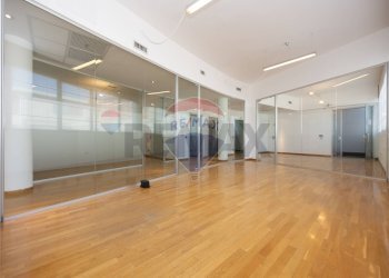 Stanza vuota - Office VIA MATTEOTTI
 
66, Cinisello Balsamo - photo 15