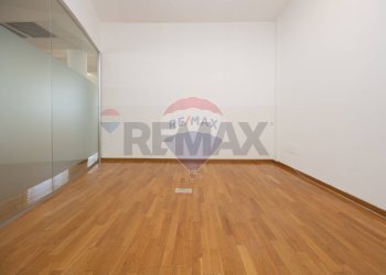 Stanza vuota - Office VIA MATTEOTTI
 
66, Cinisello Balsamo - photo 16