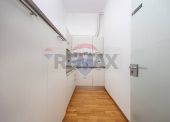 Hall / corridoio - Office VIA MATTEOTTI
 
66, Cinisello Balsamo - photo 19