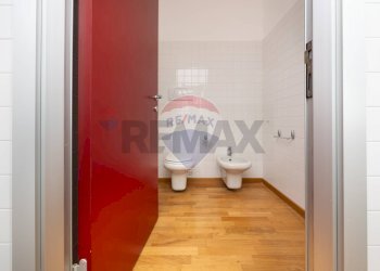 Bagno - Office VIA MATTEOTTI
 
66, Cinisello Balsamo - photo 23
