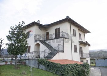 Casa all\'aperto - Casa semi indipendente VIA ARETINA
 
50, Poppi - foto 1