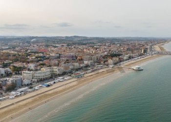 Vista dell\'acqua - Casa semi indipendente Lungomare Dante Alighieri
 
40, Senigallia - foto 3