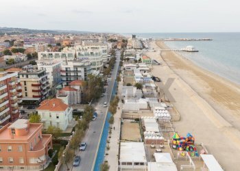 Vista dell\'acqua - Casa semi indipendente Lungomare Dante Alighieri
 
40, Senigallia - foto 7