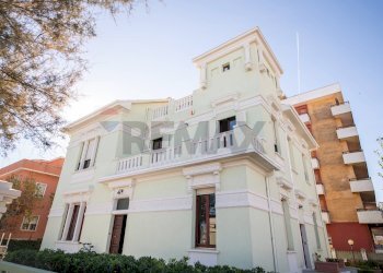 Edificio all\'aperto - Casa semi indipendente Lungomare Dante Alighieri
 
40, Senigallia - foto 17