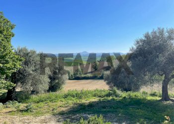 Vista delle montagne - Rustic Via San Giovanni
 
2, Belvedere Ostrense - photo 32