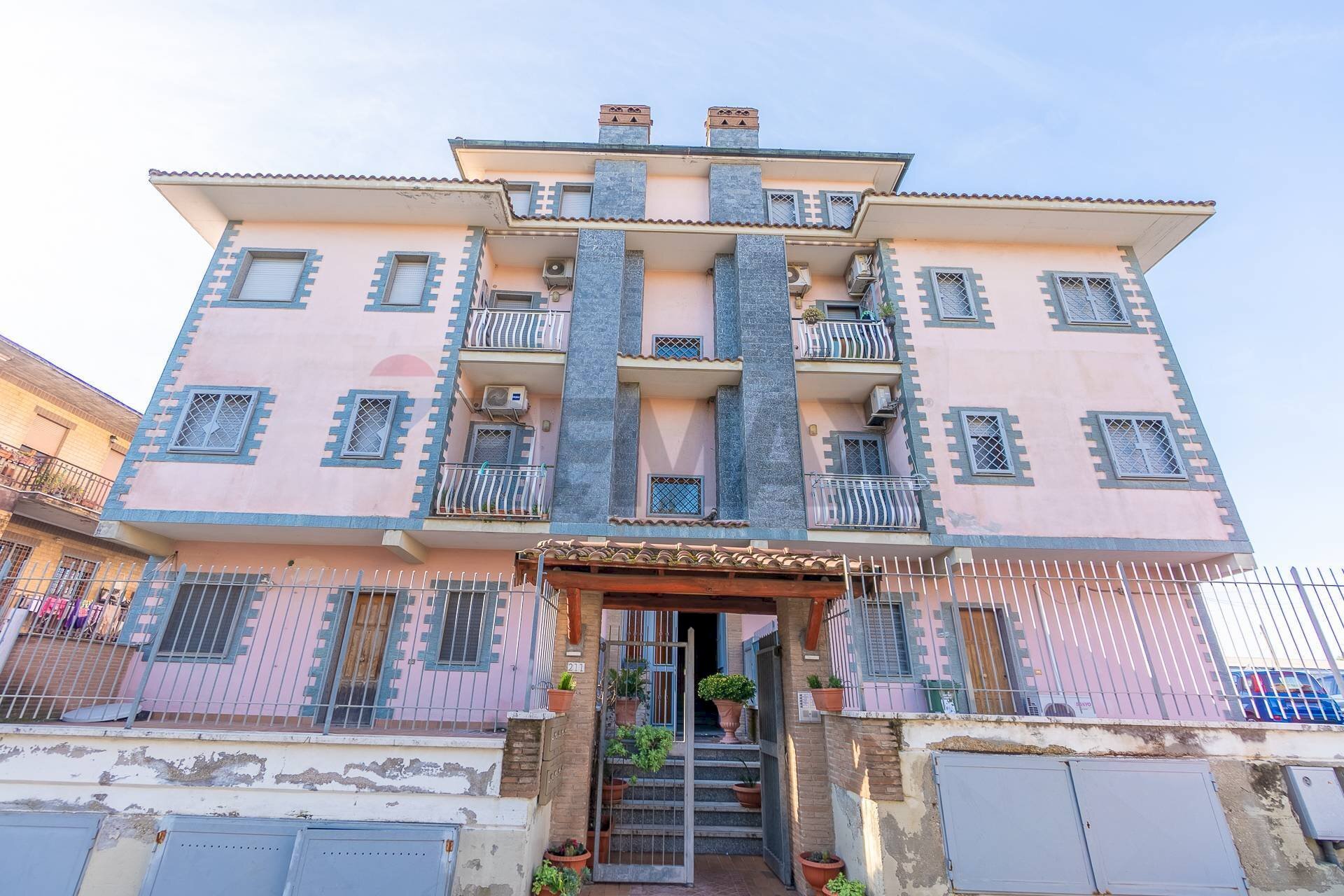 Edificio all\'aperto - Trilocale via Dell'Acqua Vergine
 
211, Roma - foto 1