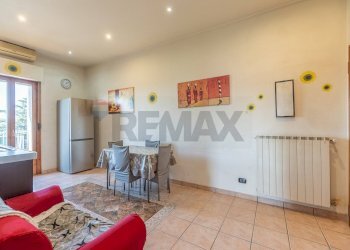 Sala da pranzo - Trilocale via Dell'Acqua Vergine
 
211, Roma - foto 2