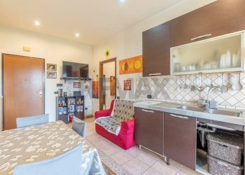 Cucina - Trilocale via Dell'Acqua Vergine
 
211, Roma - foto 7