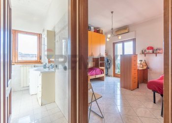 Hall / corridoio - Trilocale via Dell'Acqua Vergine
 
211, Roma - foto 15