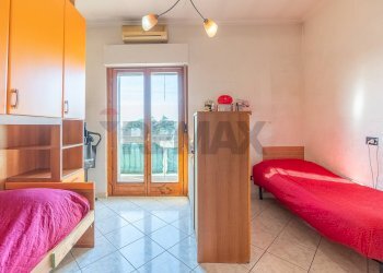 Camera / camera da letto - Trilocale via Dell'Acqua Vergine
 
211, Roma - foto 17