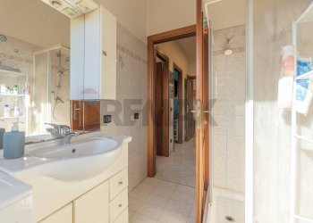 Bagno - Trilocale via Dell'Acqua Vergine
 
211, Roma - foto 24