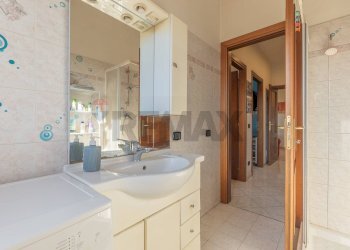 Bagno - Trilocale via Dell'Acqua Vergine
 
211, Roma - foto 25