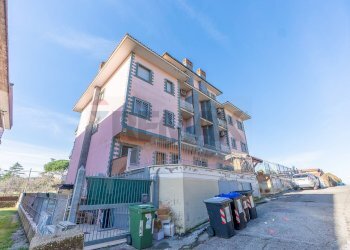 Edificio all\'aperto - Trilocale via Dell'Acqua Vergine
 
211, Roma - foto 36