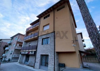 Edificio all\'aperto - Ufficio Via Della Madonna Alta
 
129, Perugia - foto 3