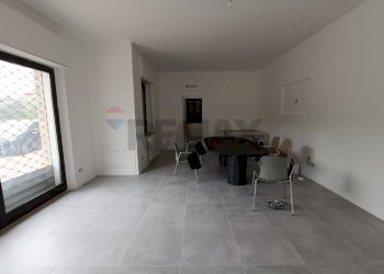 Sala da pranzo - Ufficio Via Della Madonna Alta
 
129, Perugia - foto 8