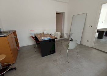 Sala da pranzo - Ufficio Via Della Madonna Alta
 
129, Perugia - foto 10