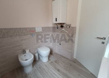 Bagno - Ufficio Via Della Madonna Alta
 
129, Perugia - foto 14