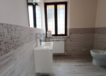Bagno - Ufficio Via Della Madonna Alta
 
129, Perugia - foto 16