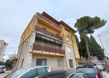 Edificio all\'aperto - Ufficio Via Della Madonna Alta
 
129, Perugia - foto 17