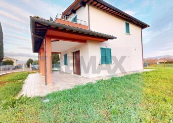 Casa all\'aperto - Quadrilocale Strada Mugnano Poggio Montorio, Perugia - foto 3