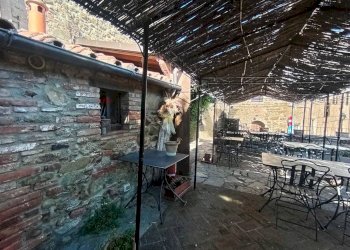 Terrazza - Locale Commerciale Largo Santa Maria
3, Paciano - foto 6