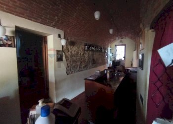 Sala da pranzo - Locale Commerciale Largo Santa Maria
3, Paciano - foto 8