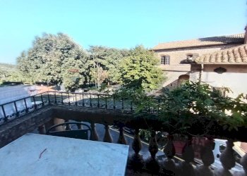 Balcone - Locale Commerciale Largo Santa Maria
3, Paciano - foto 13