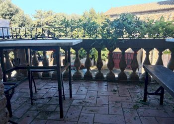 Balcone - Locale Commerciale Largo Santa Maria
3, Paciano - foto 15