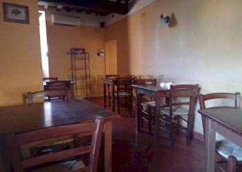 Sala da pranzo - Locale Commerciale Largo Santa Maria
3, Paciano - foto 16